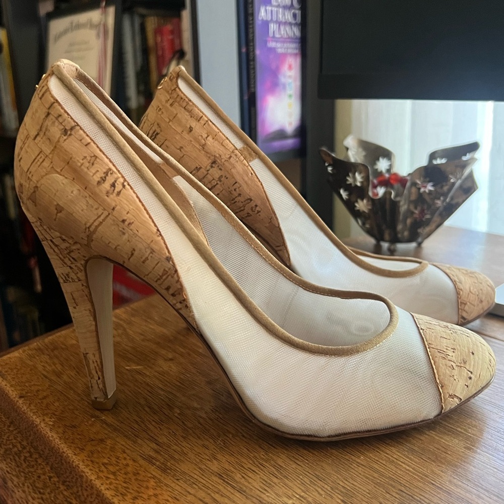 CHANEL 💫 Cork Heels